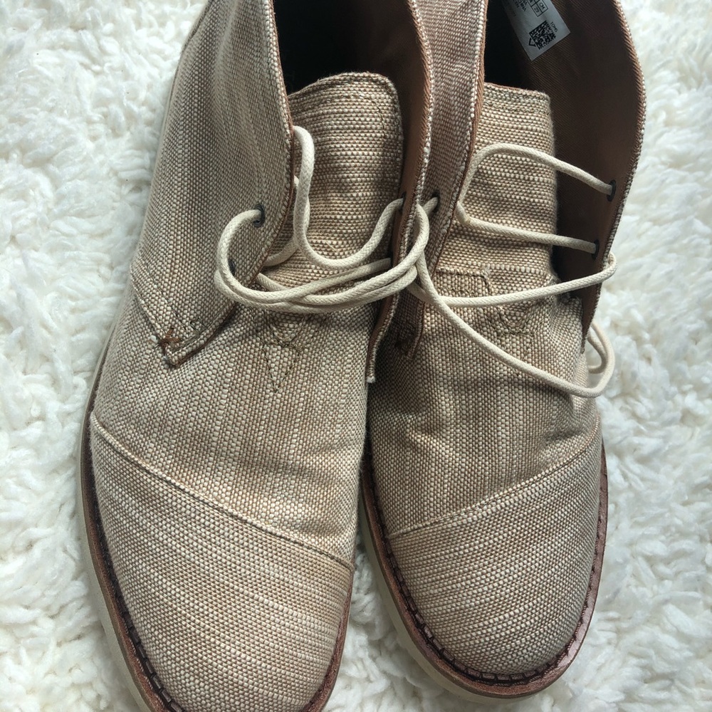 Men’s Toms— Lace Up Shoes